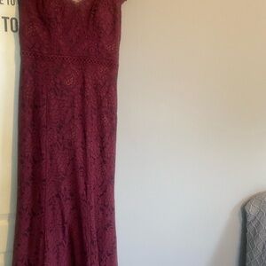 Elegant Lace Burgundy Dress